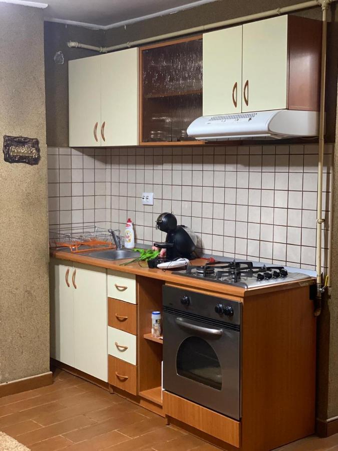 Friend'S House Apartment ปีเตช ภายนอก รูปภาพ